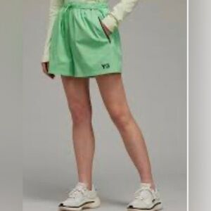 Y-3 Yohji Yamamoto High Rise Shorts Women’s Sz XS HG8542 NWT